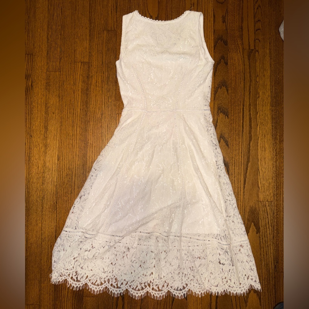 Isaac Mizrahi Sleeveless White Lace Midi Dress Size Medium - Picture 3 of 3